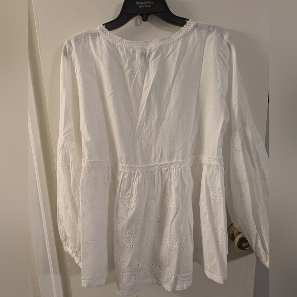 Susina White Eyelet Blouse - Picture 2 of 7
